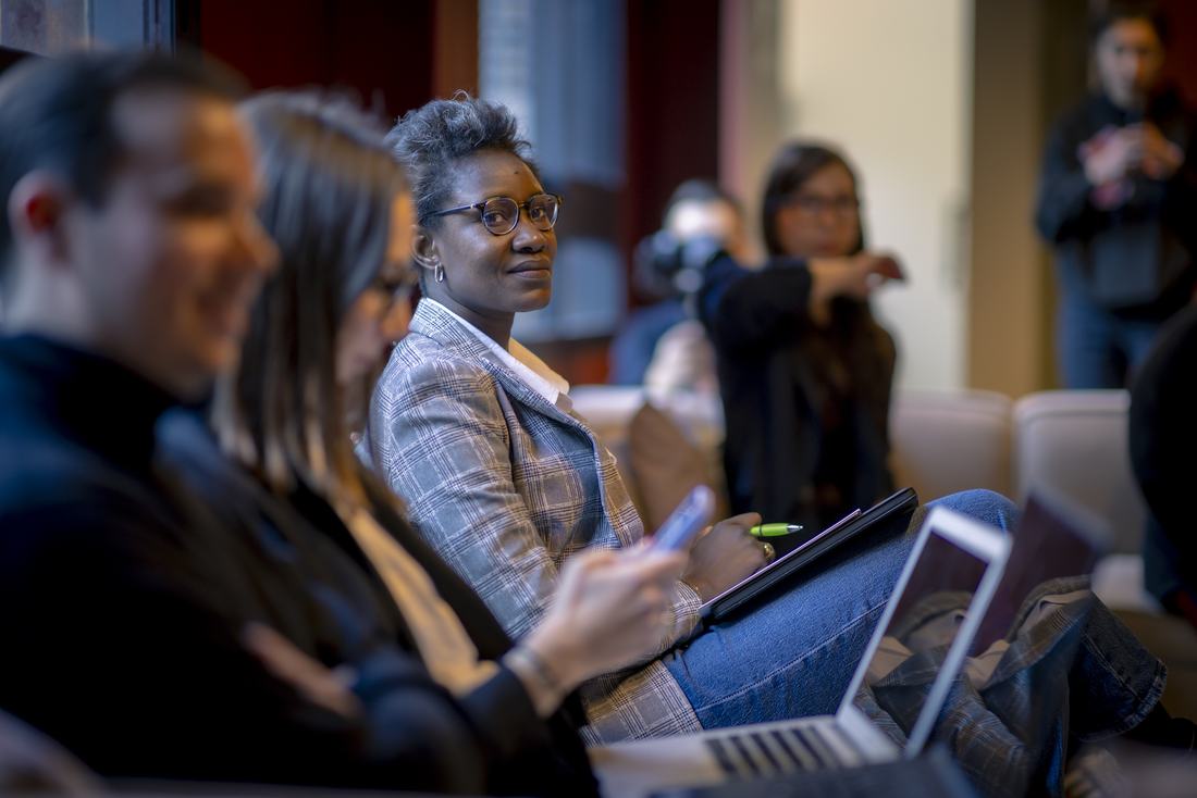 Assistance réunie lors d'une conférence d'entreprise